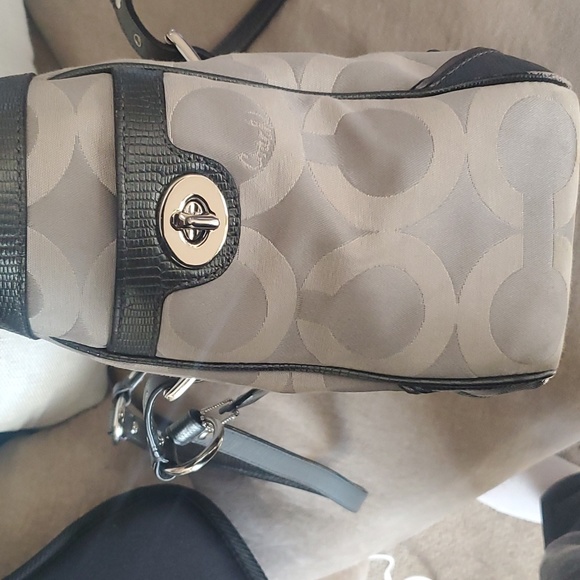 Coach tote - Picture 10 of 11